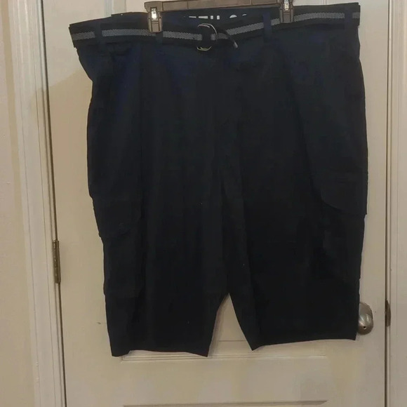 KENNETH Cole men's tech navy shorts - Picture 2 of 12